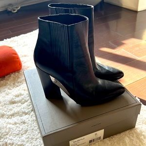 Bcbg ankle booties heels sz10 black leather